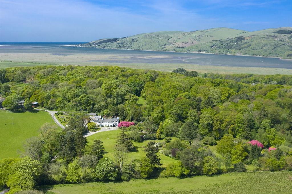Ynyshir Restaurant And Rooms Макънтлет Екстериор снимка